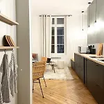 L'exotique - Vue Pl Vieux Marche - Standing *