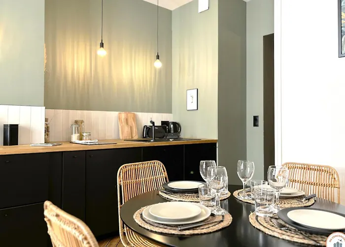 L'exotique - Vue Pl Vieux Marche - Standing Appartement *